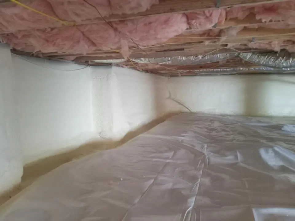 Crawl space encapsulation with closed-cell spray foam for Roof Maintenance in Green